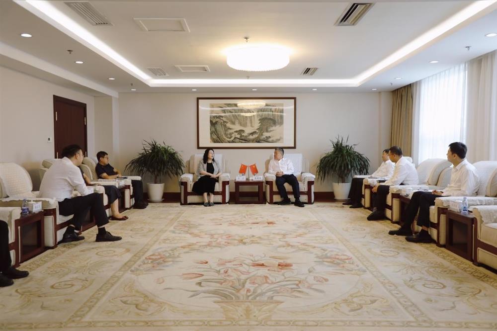 深化銀企合作、共繪發(fā)展藍(lán)圖！ 濟(jì)南產(chǎn)發(fā)集團(tuán)與工商銀行濟(jì)南分行開(kāi)展深化座談